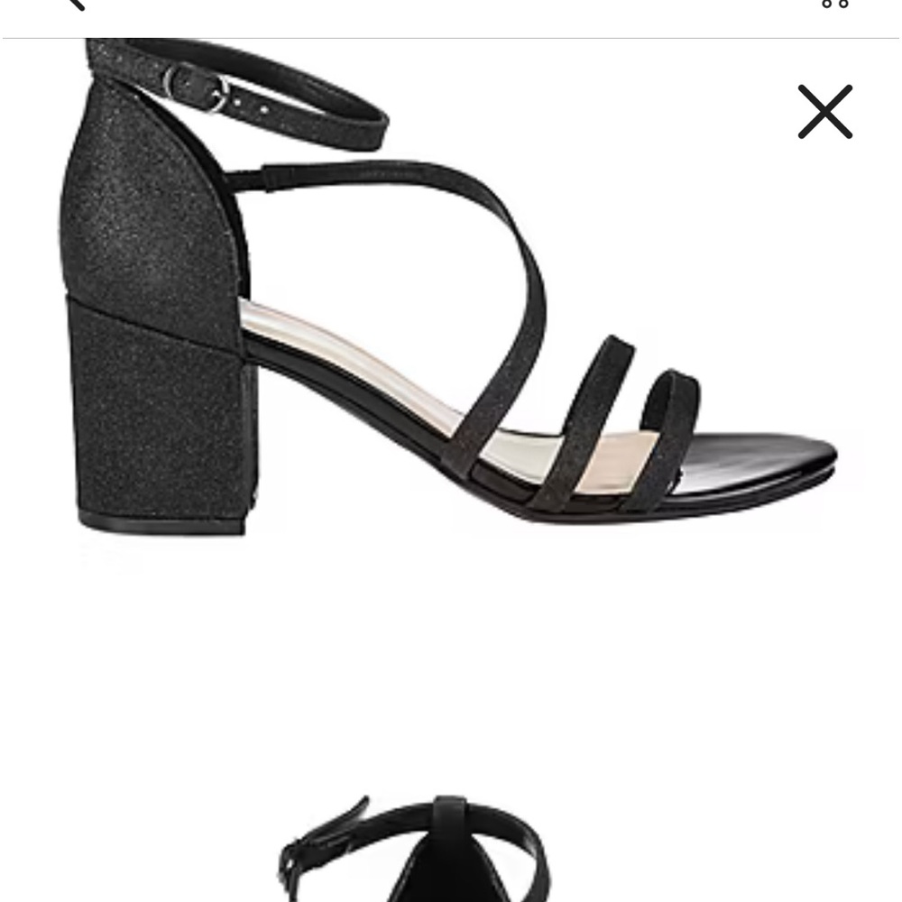 New size 11 black sandals